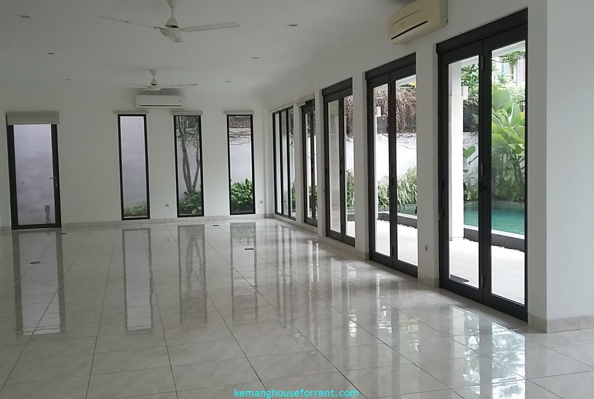 Kemang Dalam House For Rent