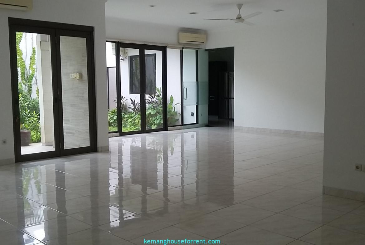 Kemang Dalam House For Rent