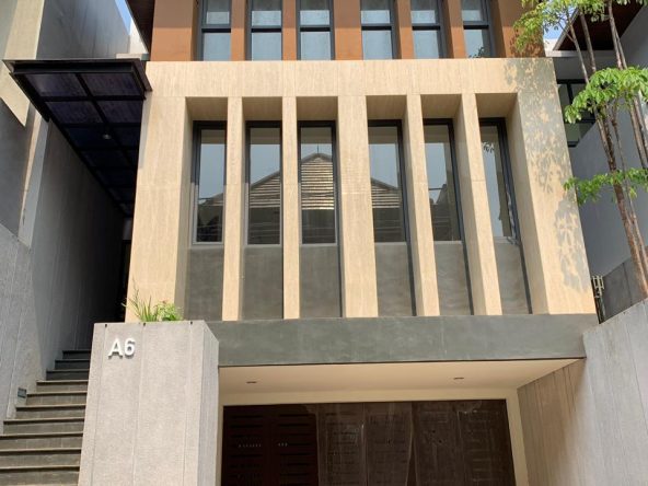Dijual Rumah Baru Kemang Area