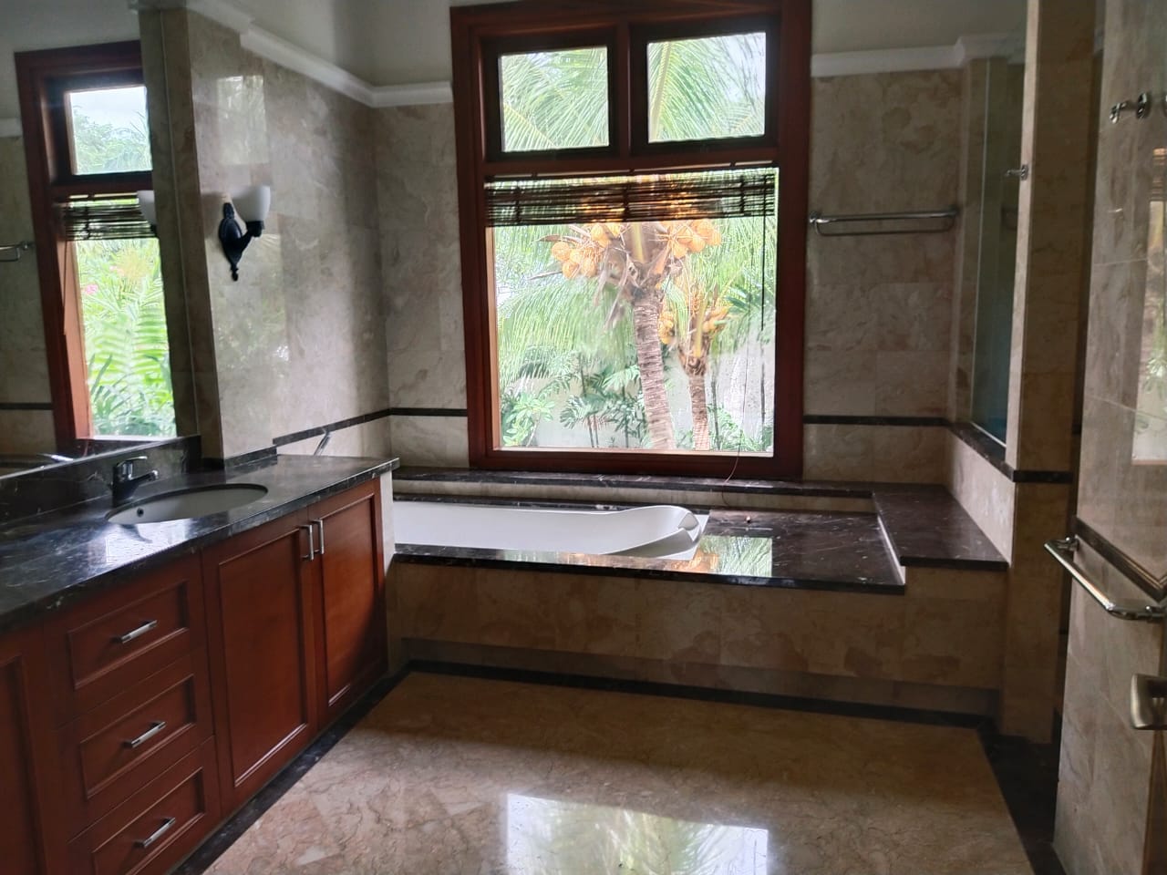 Rent House In Kemang Dalam