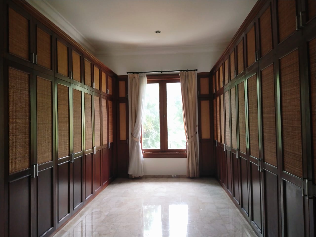 Rent House In Kemang Dalam
