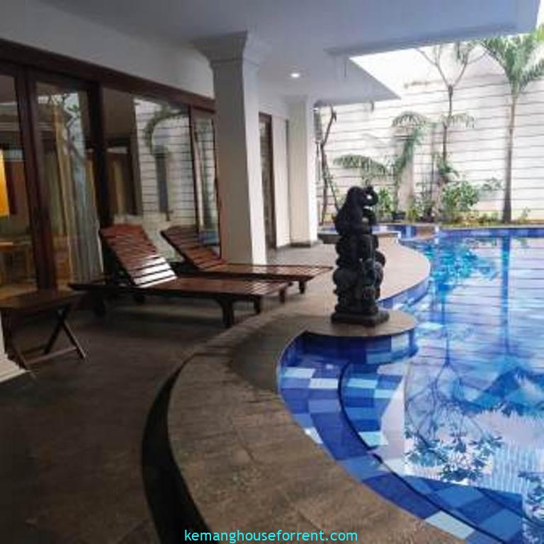 For Rent House In Kebayoran Baru