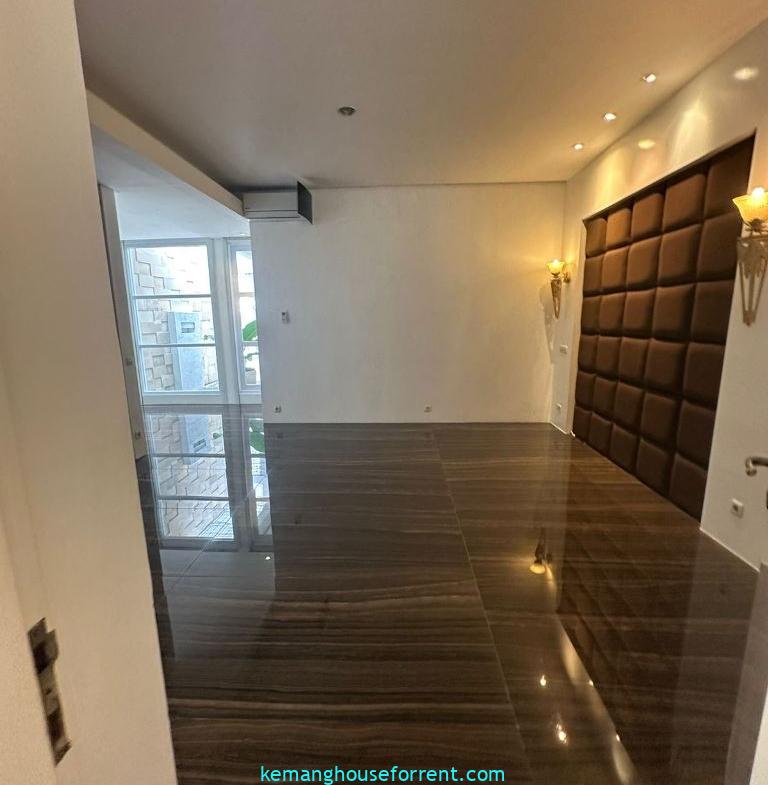 House for Rent in Duta Niaga Pondok Indah