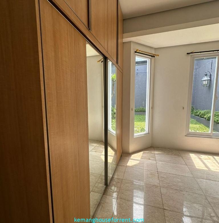 House for Rent in Duta Niaga Pondok Indah