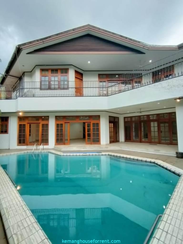  House For Rent Brawijaya Kebayoran Baru 