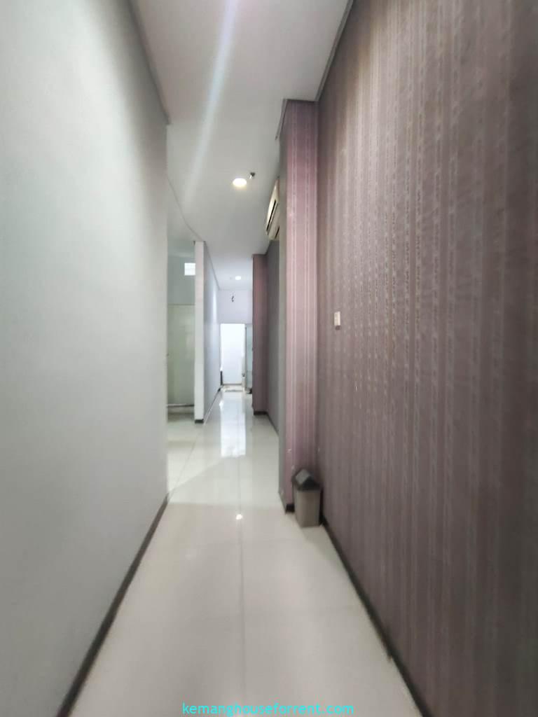 Sewa Ruko Jalan Cikajang Raya