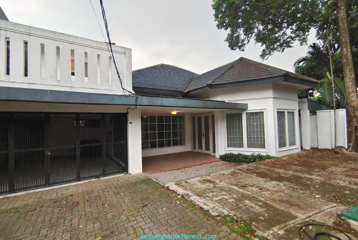 sewa rumah di kemang utara