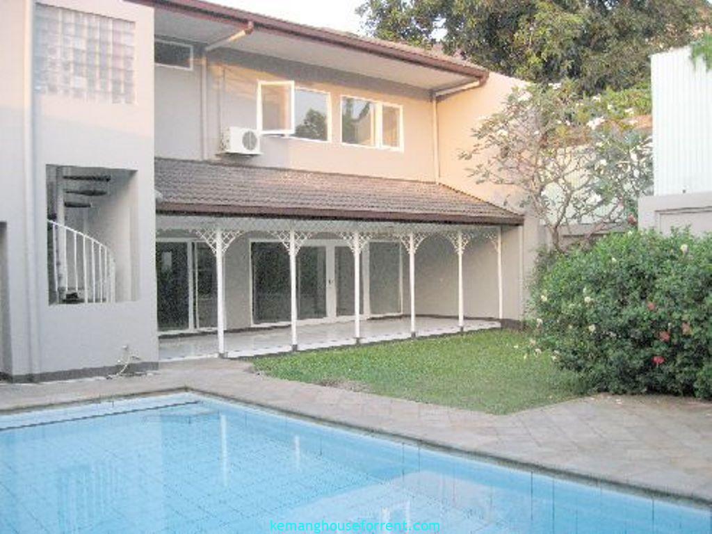 Compound Kemang Utara 7 For Rent