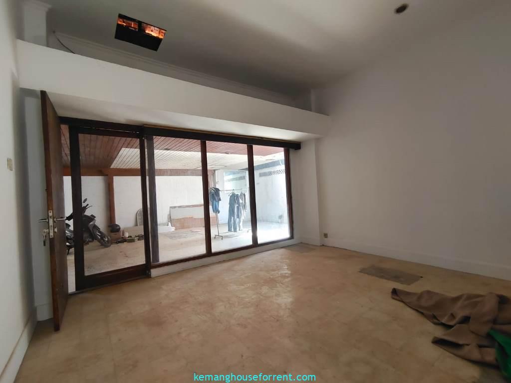 Disewakan Tempat Usaha Cipete Selatan