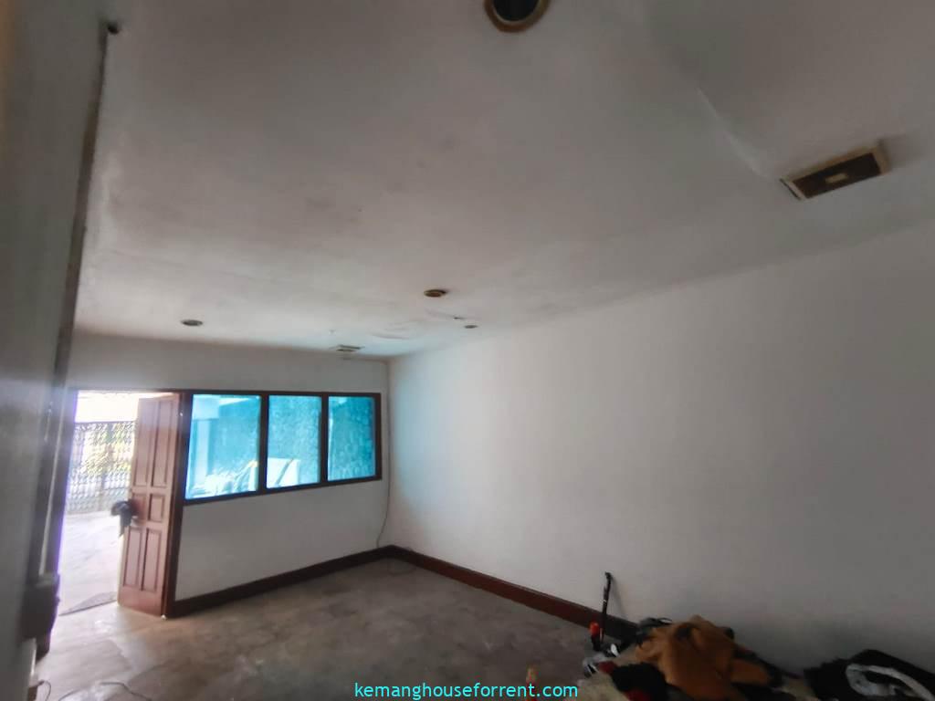 Disewakan Tempat Usaha Cipete Selatan