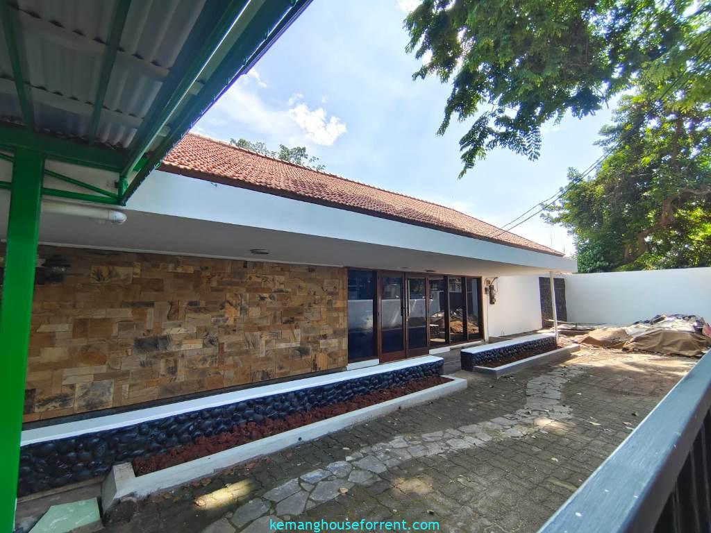 Disewakan Tempat Usaha Cipete Selatan