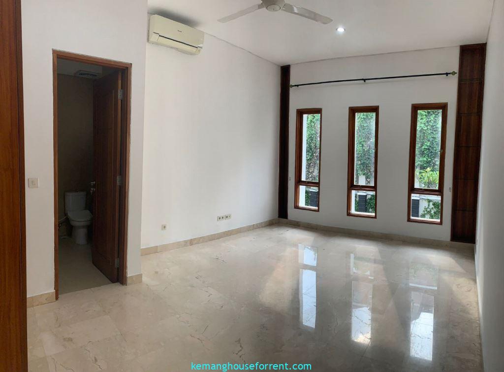 Compound Benda Kemang 4 Bedrooms