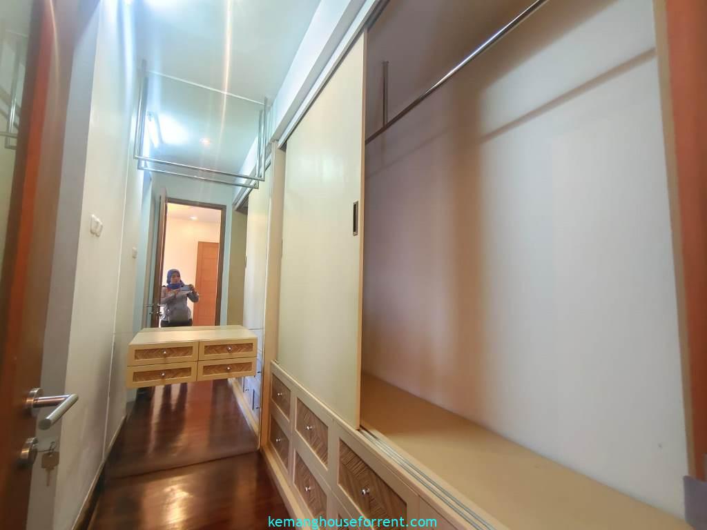 villas compound kemang satoe