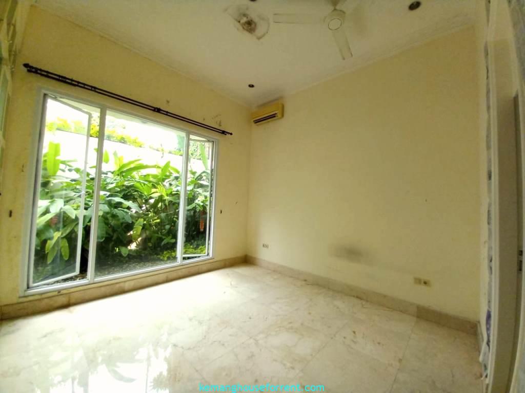 House for Rent in East Kemang with 5 Bedrooms.-