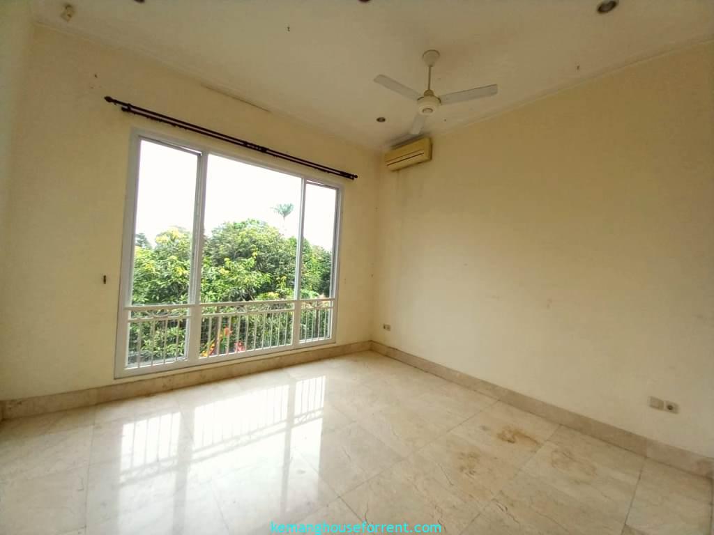 House for Rent in East Kemang with 5 Bedrooms.-
