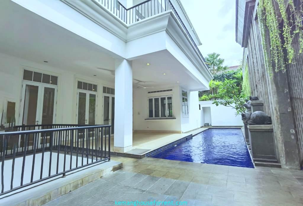 Compound in Pondok Indah for Rent