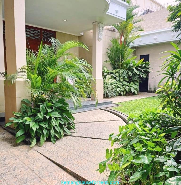Home for Sale in Cibeber Kebayoran Baru