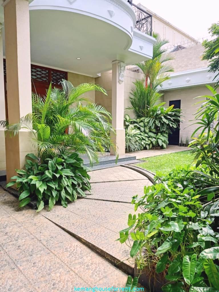 Home for Sale in Cibeber Kebayoran Baru