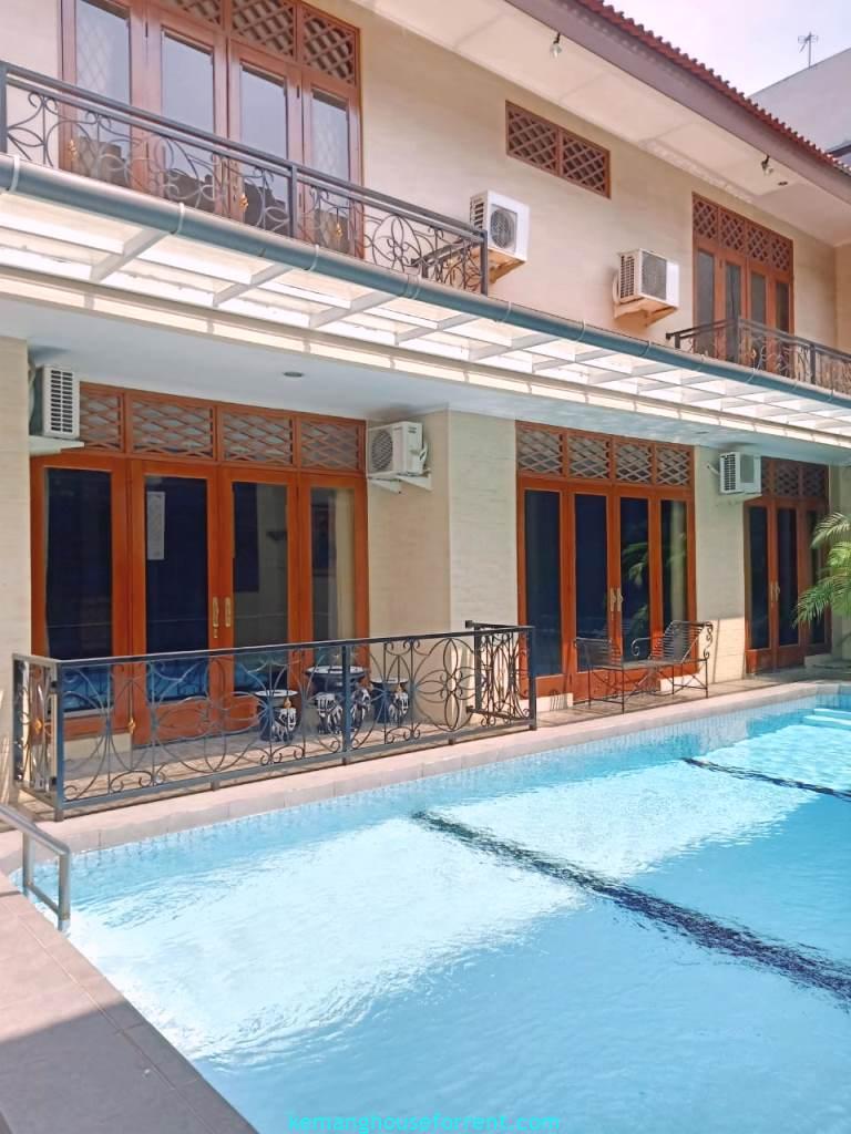 Home for Sale in Cibeber Kebayoran Baru