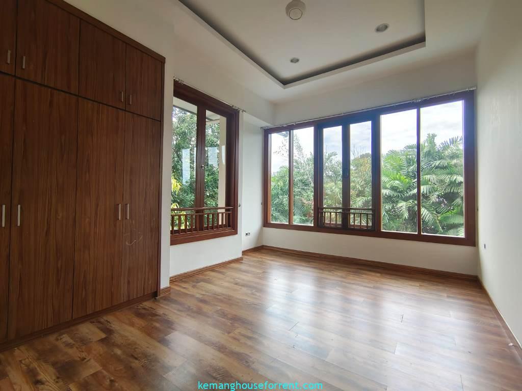 For Rent House in compound Kemang
