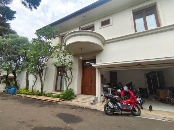 For Rent House in compound Kemang