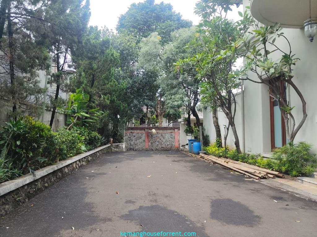 For Rent House in compound Kemang