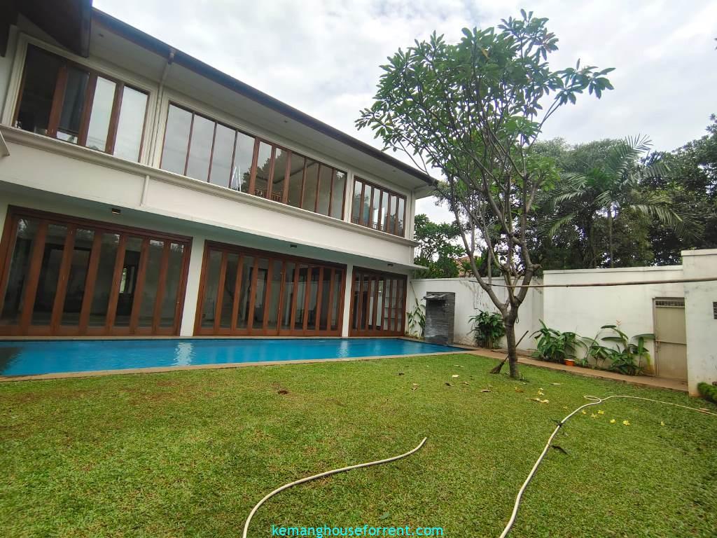 For Rent House in compound Kemang