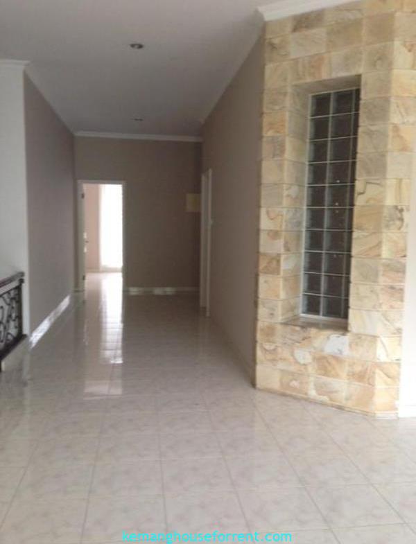 House for rent near JIS Pondok Indah