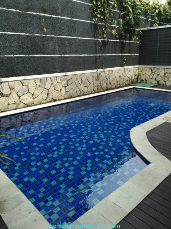 House for rent near JIS Pondok Indah