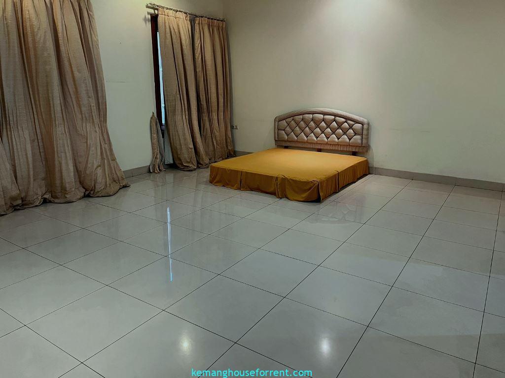 4-BR House near French School and MRT