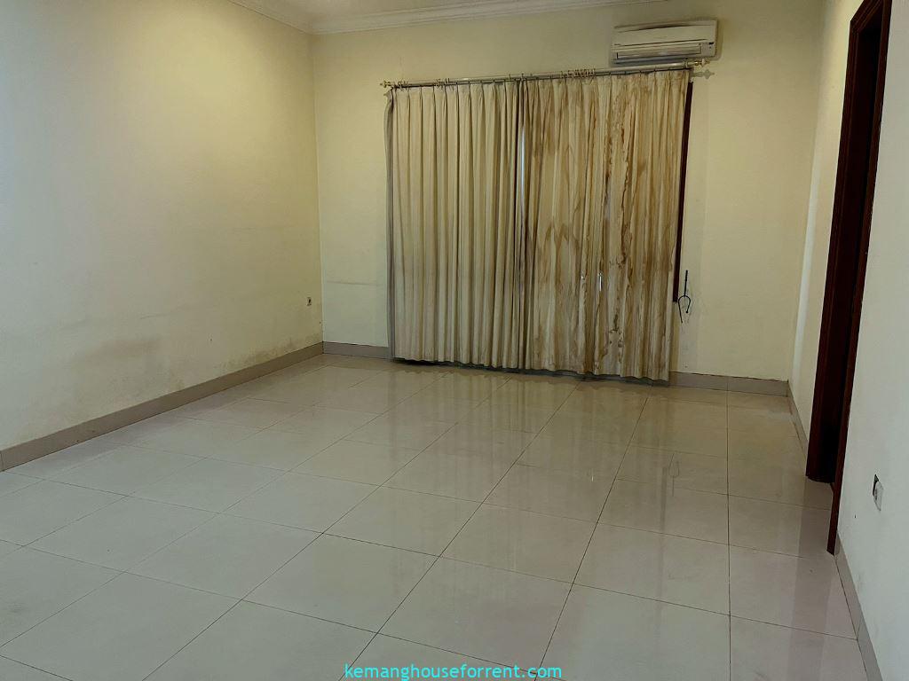 4-BR House near French School and MRT
