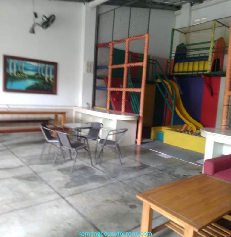 Luxurious 5-Bedroom House with Pool in Kemang