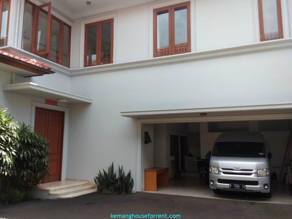 Luxurious 5-Bedroom House with Pool in Kemang