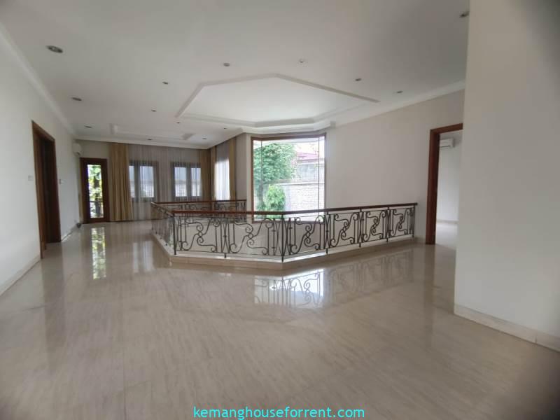 Rent House Near Pondok Indah Golf Course
