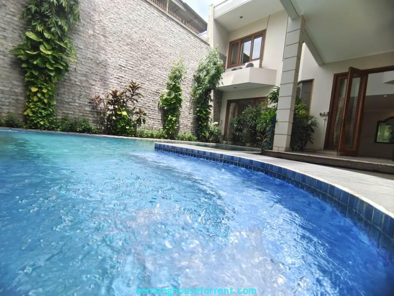 Rent House Near Pondok Indah Golf Course