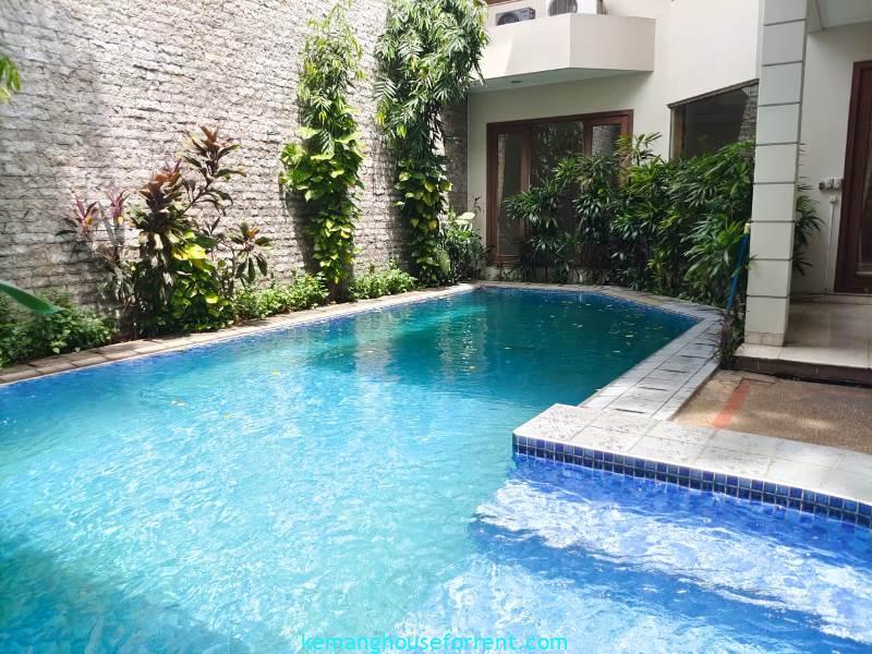 Rent House Near Pondok Indah Golf Course