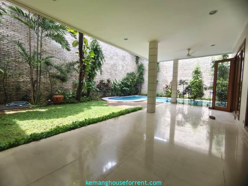 Rent House Near Pondok Indah Golf Course