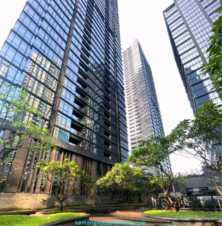 District 8 SCBD Apartment Tower Infinity