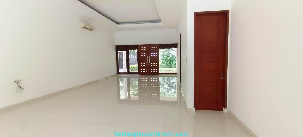 House for Rent Near Kemang Dalam Playground