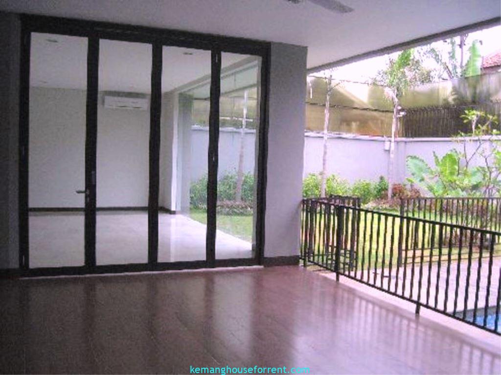 House For Rent Near MRT Station