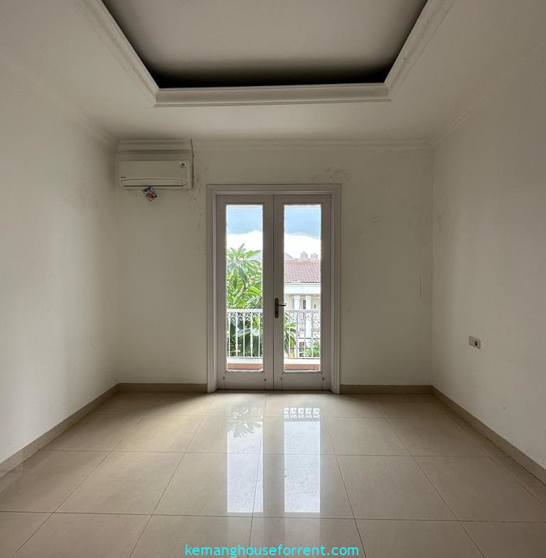 Rumah Pondok Indah 4 KT Disewakan