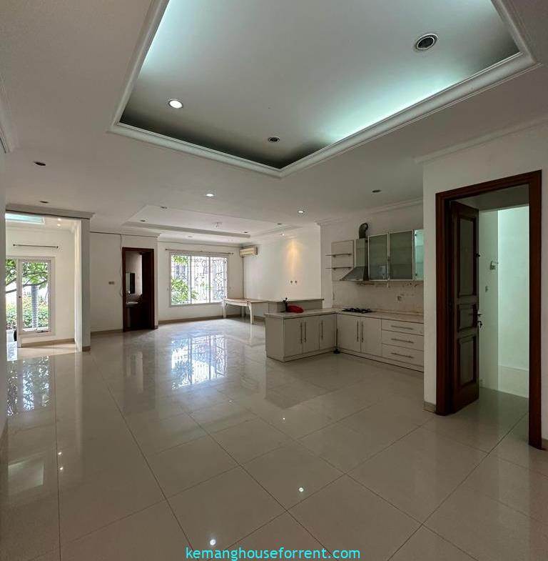 Rumah Pondok Indah 4 KT Disewakan
