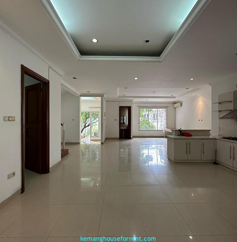Rumah Pondok Indah 4 KT Disewakan