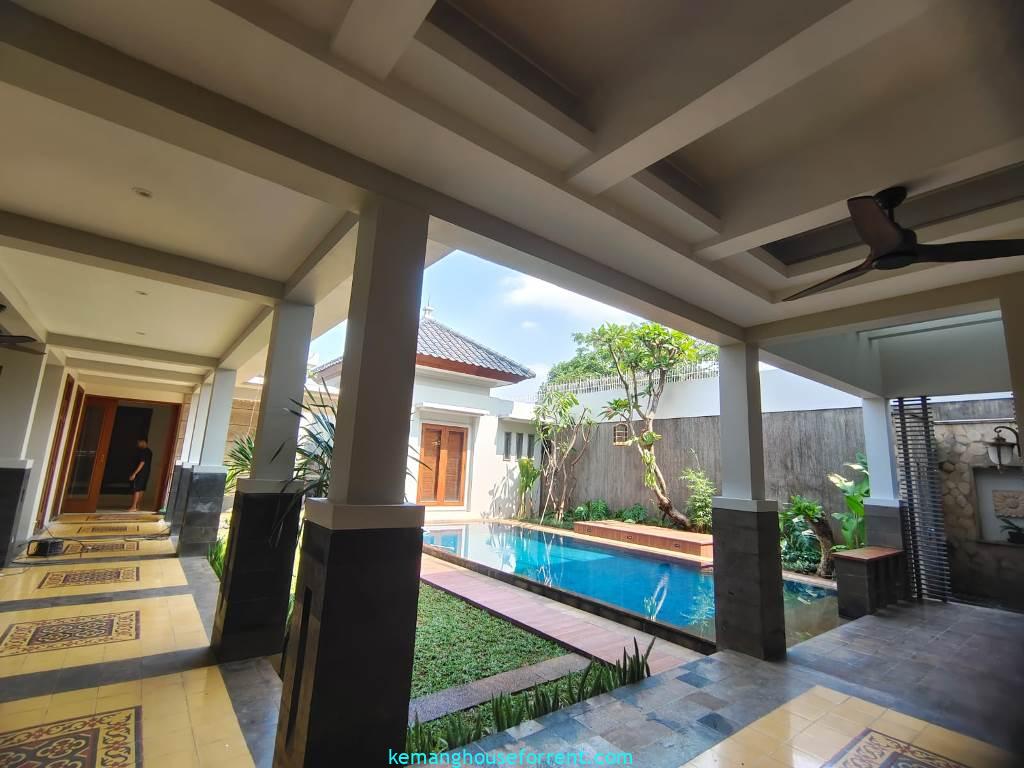 5 BR House in Kemang Dalam