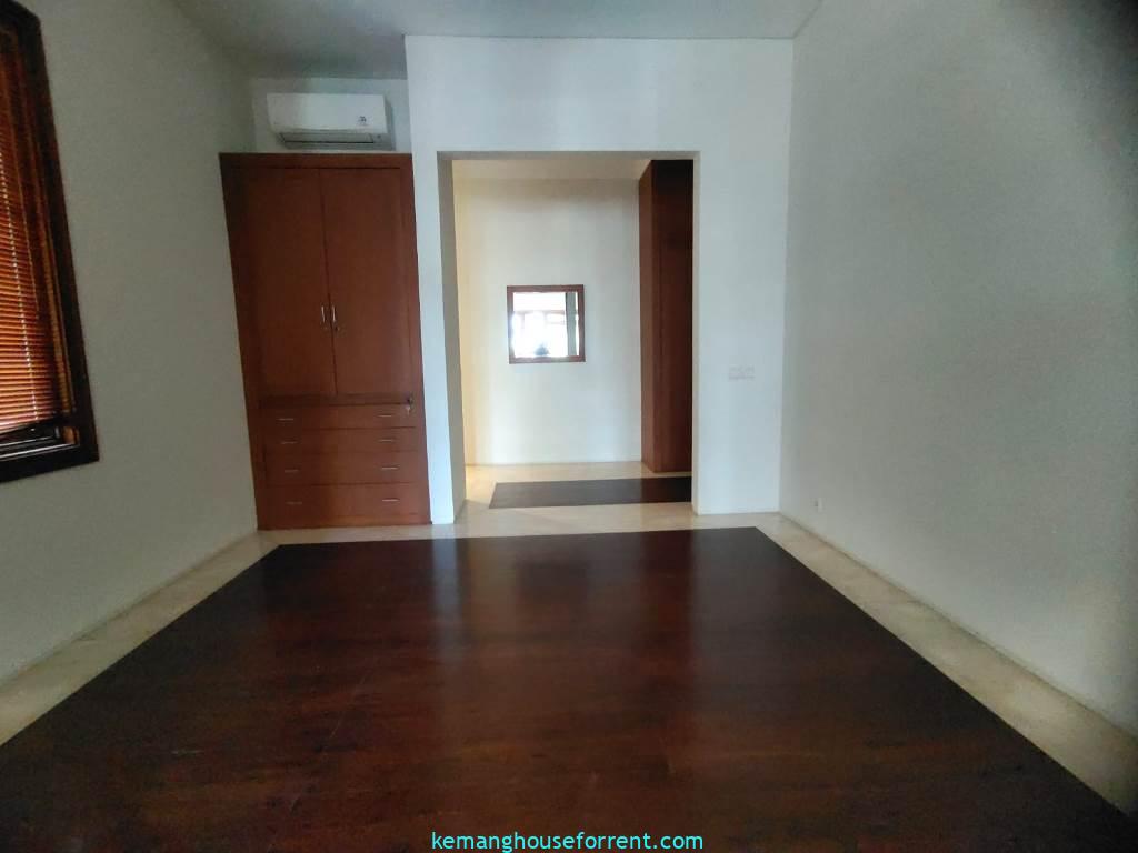 5 BR House in Kemang Dalam