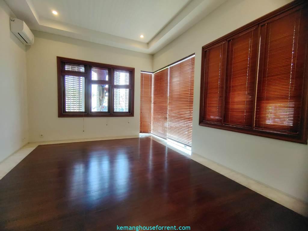 5 BR House in Kemang Dalam