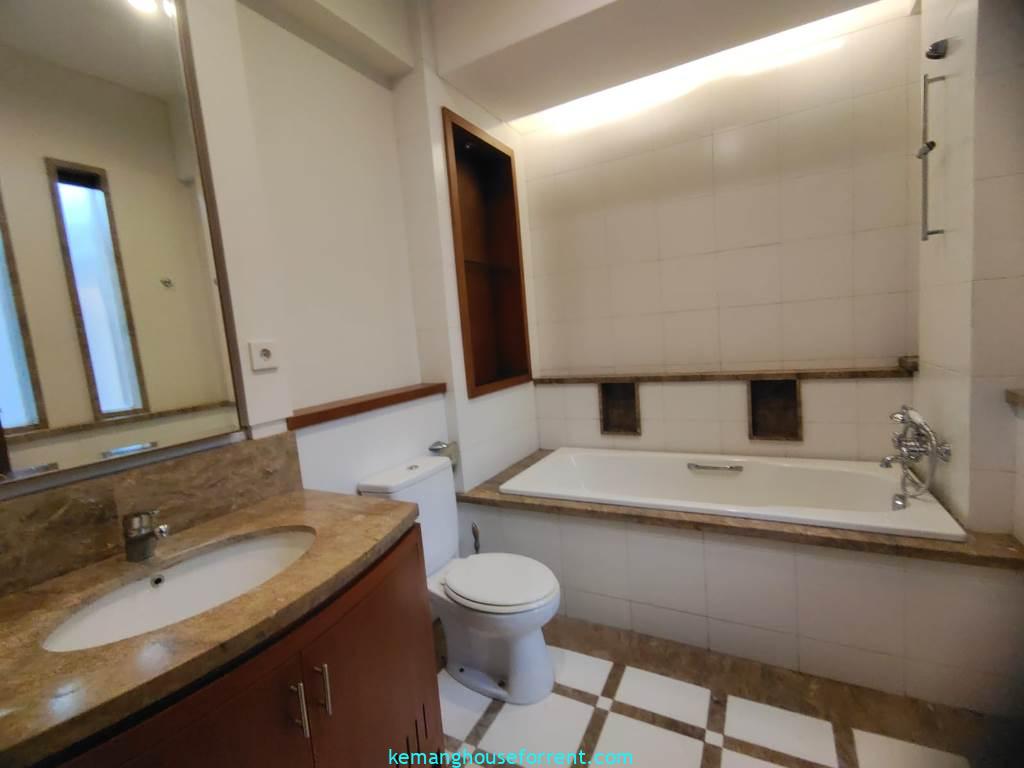 5 BR House in Kemang Dalam