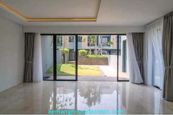 Fully Furnished Townhouse in Kemang