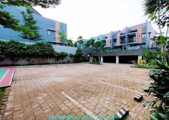 Fully Furnished Townhouse in Kemang