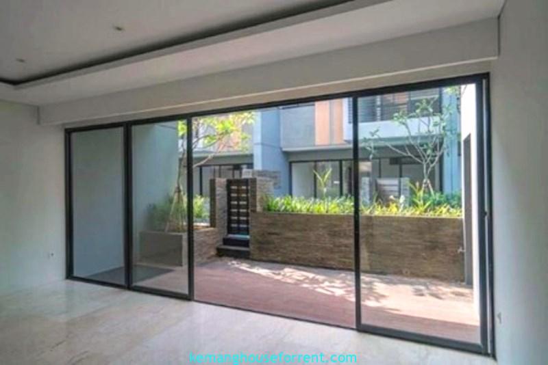 Fully Furnished Townhouse in Kemang